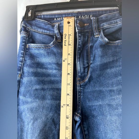 American Eagle outfitters Women’s Super Hi Rise Jegging Blue Jeans Denim size 2 - Picture 6 of 14